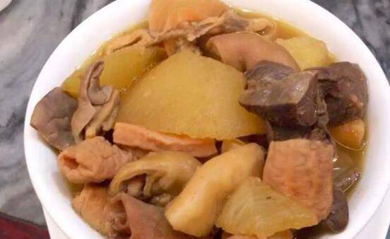 吃？红烧炖煮为最佳烹饪方法冰球突破技巧牛杂怎么炖好(图2)